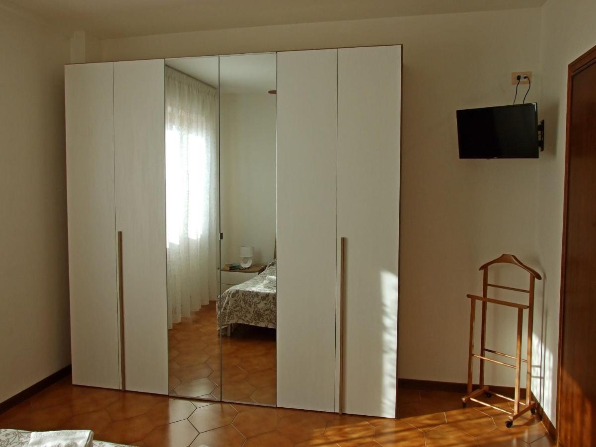 Appartamento Giotto - Free Parking ลีวอร์โน ภายนอก รูปภาพ